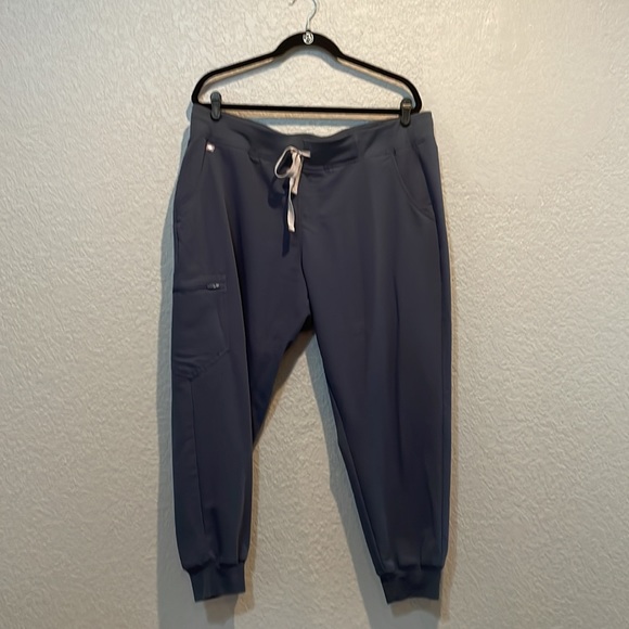 Figs Dark Harbor (Dark Navy Gray) Jogger Bottoms. - Picture 4 of 11